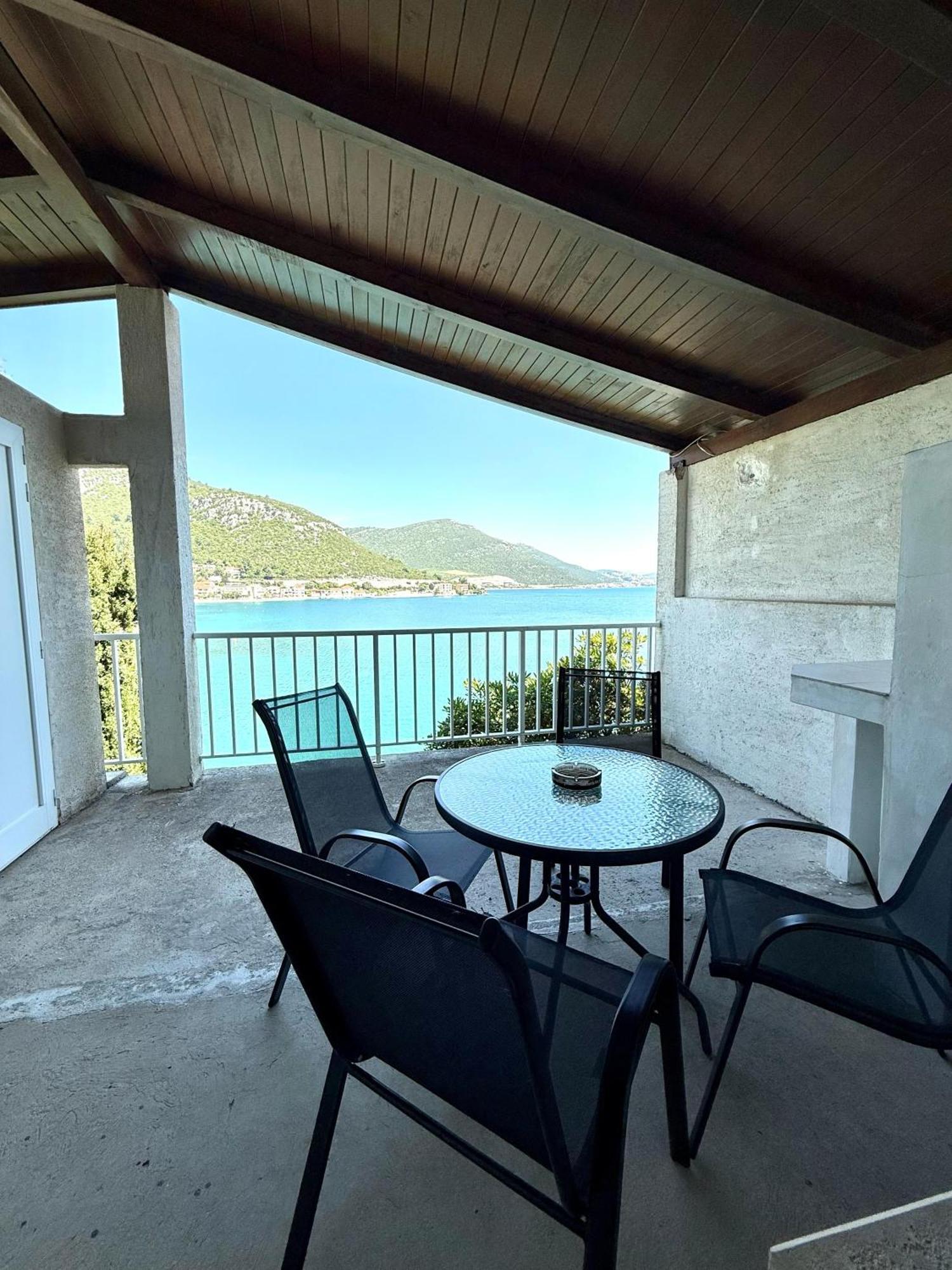 Blue Lagoon Studio Apartments Klek Extérieur photo